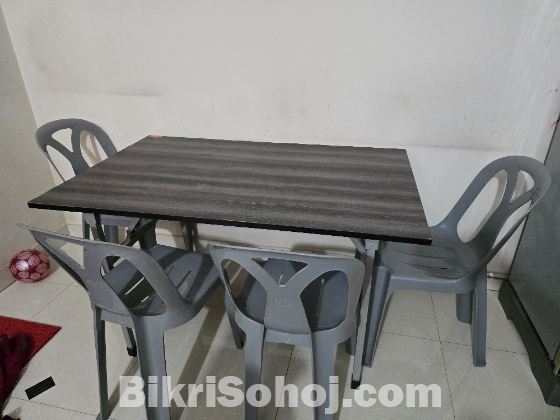 ডাইনিং ভাঁজ করা টেবিল ছয় সিটার (Dining Table set)